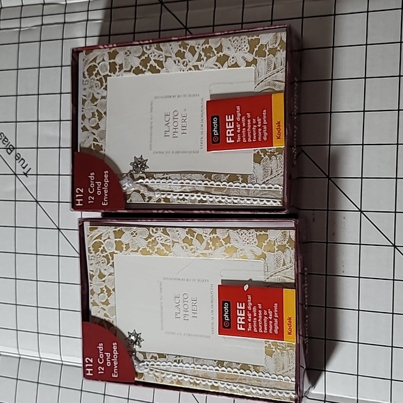 Holiday cards‎ for photos x2 boxes - Picture 1 of 11